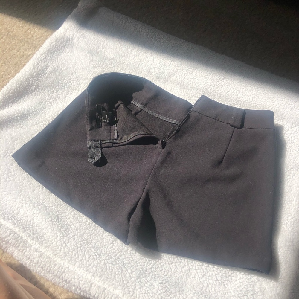 (SOLD) Black H&M shorts